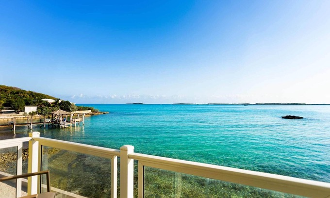 George Town House | Luxury 5 bedroom home on the water with private pool
