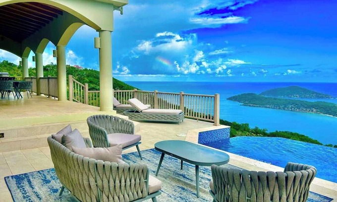 Estate Neltjeberg Villa | Luxury 5-bedroom villa with infinity edge pool