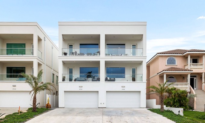 South Padre Island Villa | Luxury 5 BR Modern House Ocean Views Private Pool