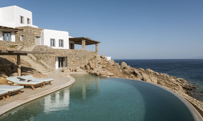 Xilokeratidi Villa | Luxury 5BDR Retreat in Mykonos