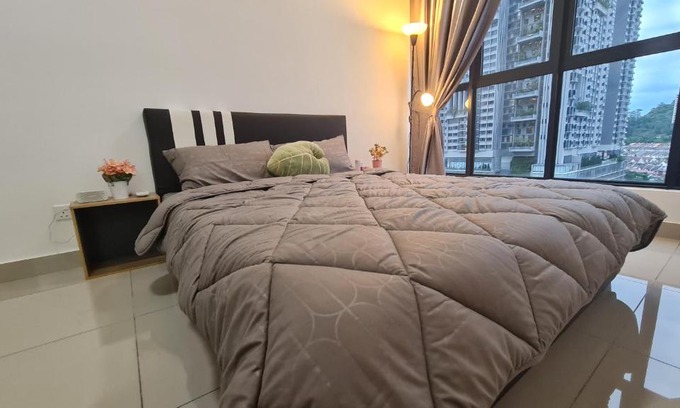 Kuala Lumpur Apartment | Luxury 5STAR 2Room Resort Suite Mid Valley Sunway Kuala Lumpur by Stayz Suites