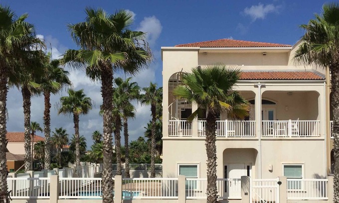 South Padre Island House | Luxury 6 Bedrm Beach Home With Private Pool And Direct Beach Access