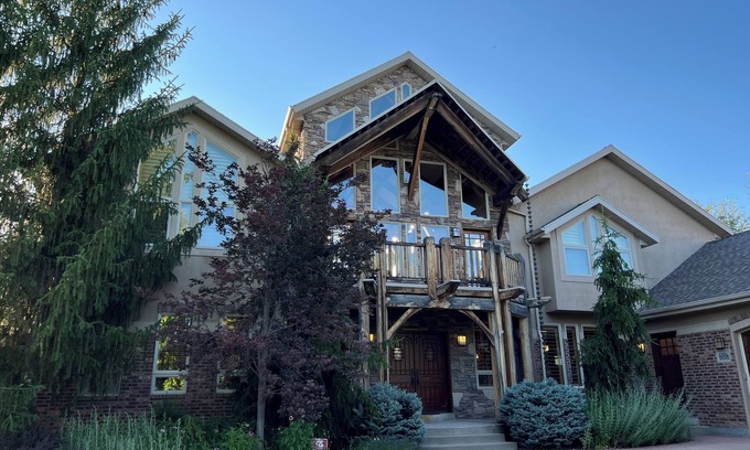 Mountain Green House | Luxury 6 Bedroom Oasis in Mountain Green, UT