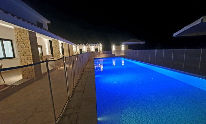 Paphos Villa | Luxury 6 bedroom villa