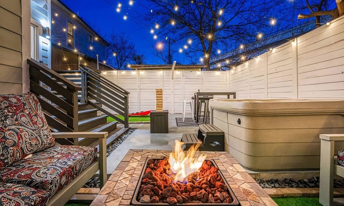 Five Points House | Luxury 6BR/5BA+ Hot Tub near DT