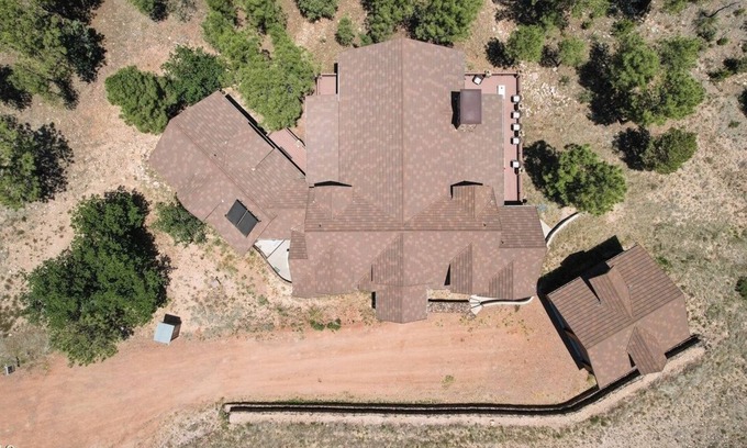 Heber House | Luxury 7‑Bed Forest Lodge 4.5 Acre Private Estate Fireplaces & Views