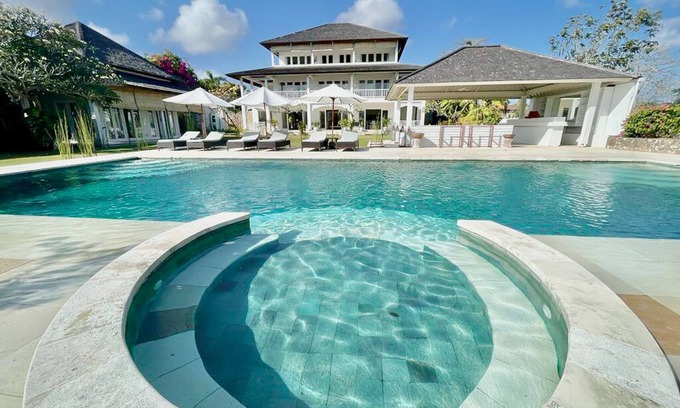 Pecatu House | Luxury 7 bed, Oceanfront Mansion in Bingin Beach