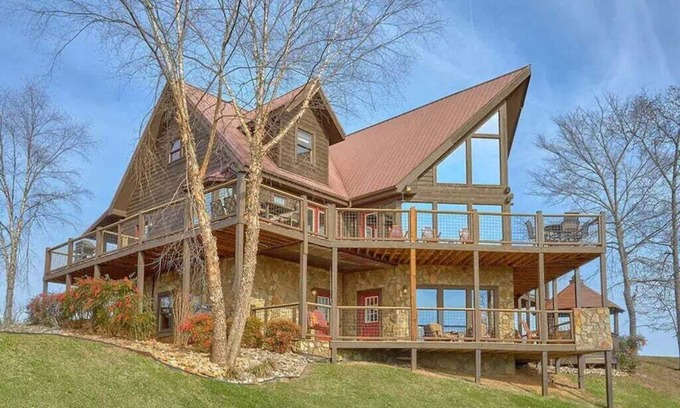 Sevierville Cabin | Luxury 7BR Cabin w/Hot Tub! Media +Game Rooms