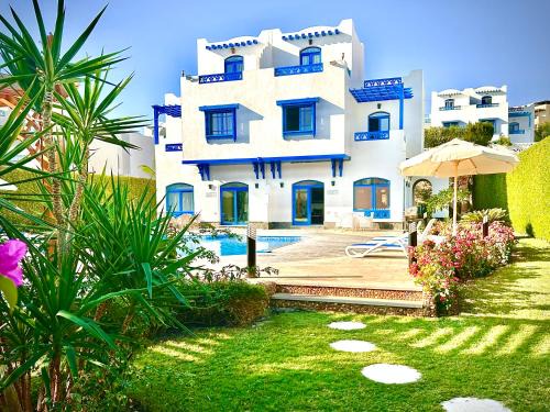 Sahl Hasheeh Villa | Luxury 8BR Villa with seaview and private pool in Hurghada