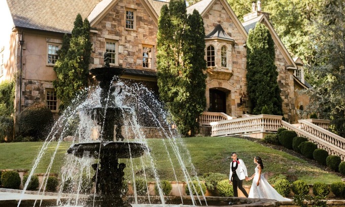 Atlanta House | Luxury 9BR Atlanta Mansion | Pool, Theater, Event Space