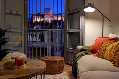 San Pedro Apartment | Luxury Alhambra Views Apartment