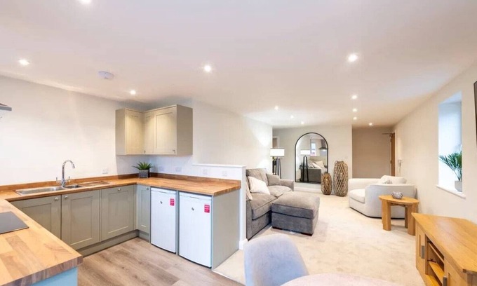 Carlisle Apartment | *Luxury Apartment 2min from City