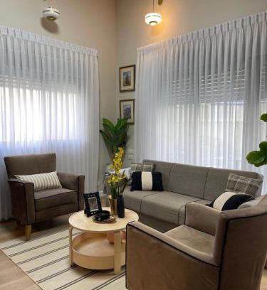 Tel Aviv Apartment | luxury apartment & backyard