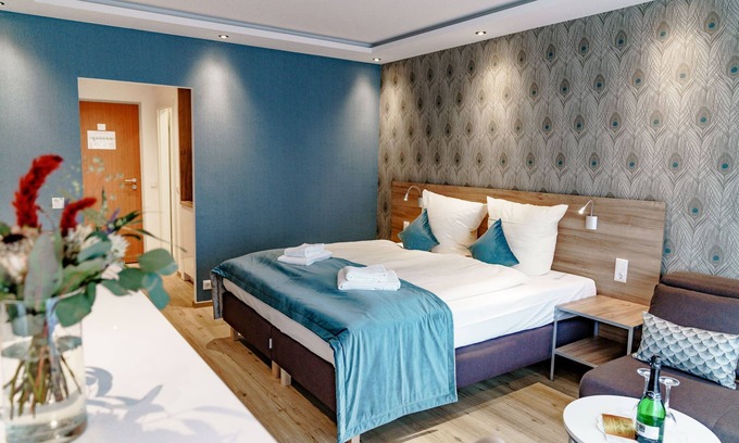 Hahnenklee Apartment | Luxury apartment, balcony, kitchen, pool, sauna, steam bath, WiFi, couples, fami