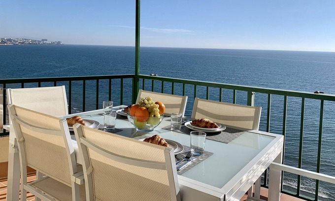 Costa del Sol Apartment | Luxury apartment in first line of Carvajal