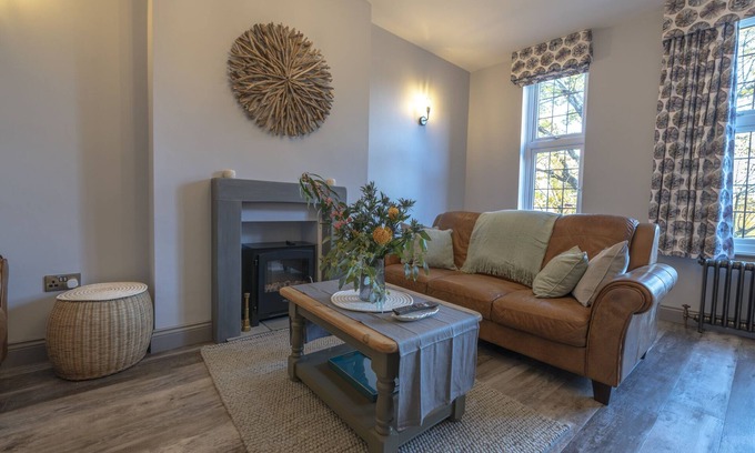 Meads Apartment | luxury apartment in peaceful meads village with all amenities and beach nearby