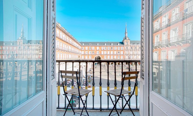 Sol Apartment | Luxury Apartment in Madrid center. Plaza Mayor I