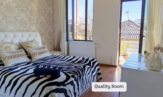 Kutaisi Apartment | Luxury Apartment in The heart of Kutaisi, Georgian