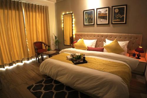 Greater Noida Apartment | Luxury Apartment Near Pari Chowk