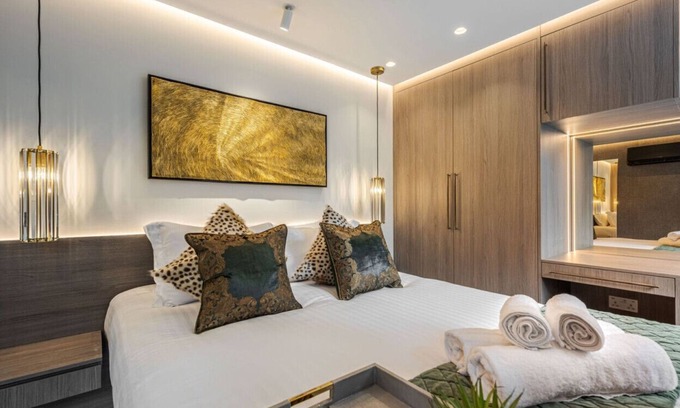 Knightsbridge Apartment | Luxury Apartment Opposite Harrods, London – Unbeatable Location