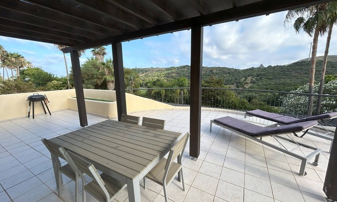 San Roque Apartment | Luxury Apartment San Roque Club. Spacious, large balcony overlooking mountains