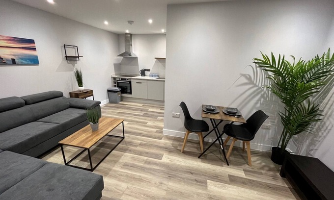 Bournemouth Apartment | Luxury Apartment Wifi/Netflix