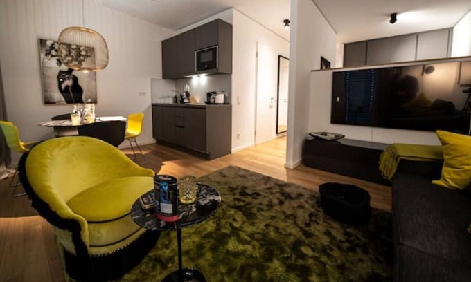 Hafen Apartment | Luxury Apartments - DIE Gelben