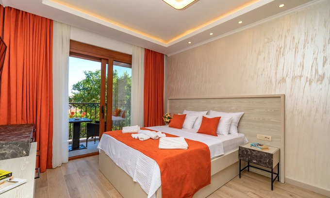 Kaluđerac Apartment | Luxury Apartments Queen - Double Studio with Pool