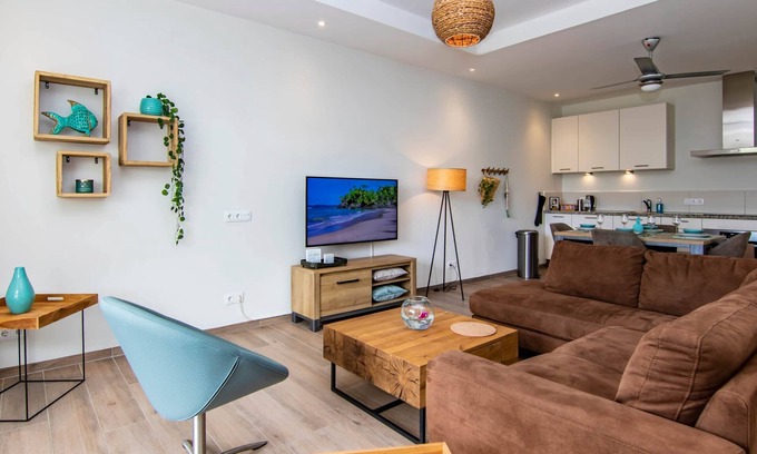 Sint Michiel Apartment | Luxury apt. in a quiet and safe resort, close to Blue Bay!
