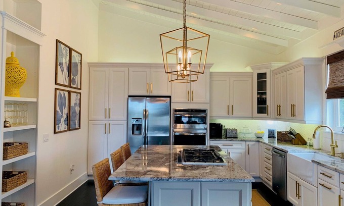 Horton Shores House | Luxury at the Beach! The Ocean House - 5 bdrm/4ba