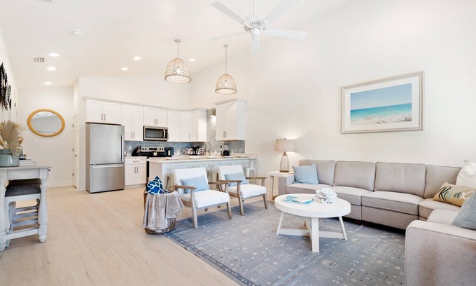 Dauphin Island Apartment | Luxury Autumn Retreat on Oleander - Unit E