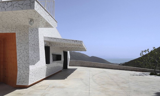 Itri Villa | Luxury Award-winning Villa Set in Olive Groves