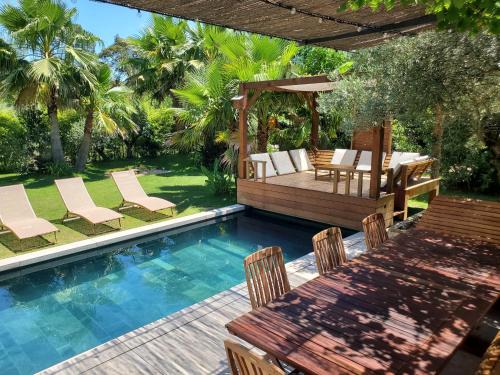 Soorts-Hossegor Villa | Luxury Bali Villa in Hossegor 5 stars- Pool & Petanque