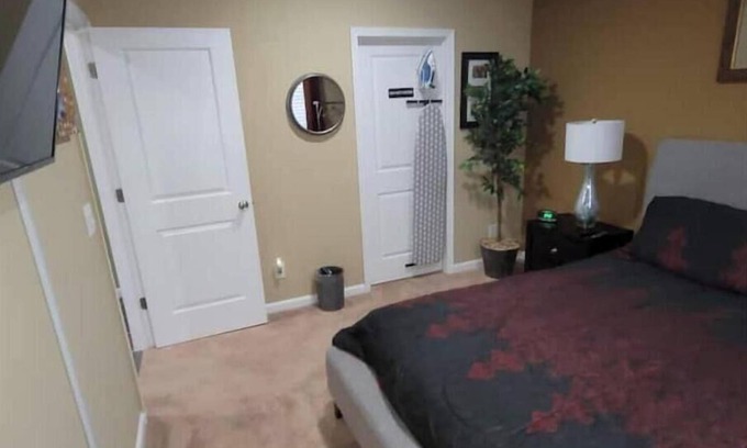Bowie Apartment | Luxury Basement Apartment 20 minutes outside of DC