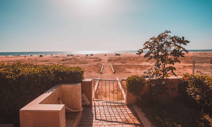 Imi Ouaddar Apartment | Luxury Beach Apartment - Romantic Beachfront Getaway