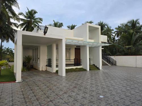 Bhatkal Villa | Luxury Beach House
