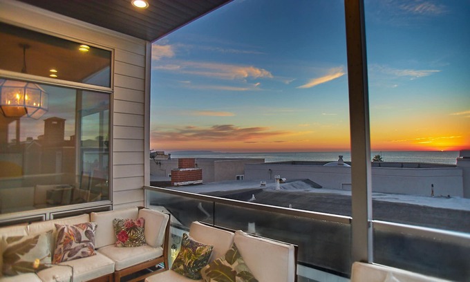The Strand House | Luxury Beach Townhouse with Panoramic Ocean Views