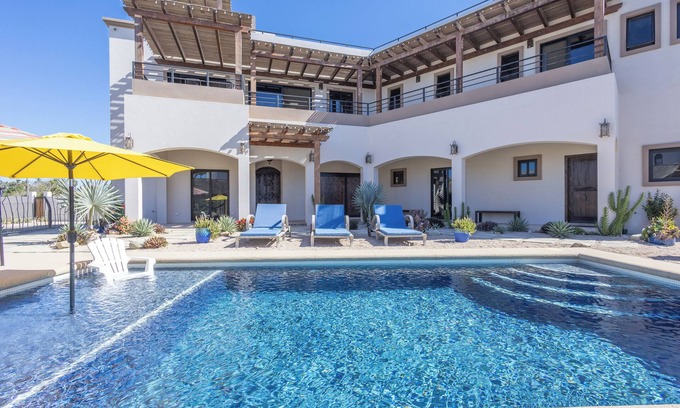 El Pescadero Villa | Luxury Beach Villa in El Pescadero - Quiet and Peaceful