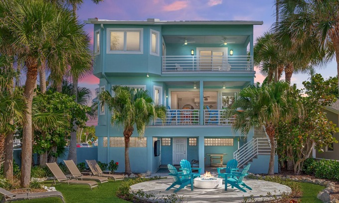 Indian Rocks Beach House | Luxury beachfront home on beautiful Gulf of Mexico!