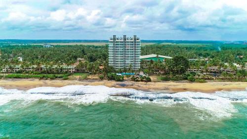 Hendala Apartment | Luxury Beachfront Apartment Your Perfect Getaway