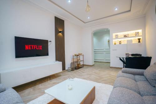 Tangier Apartment | Luxury Beachfront Apartment 'Iris Plage'