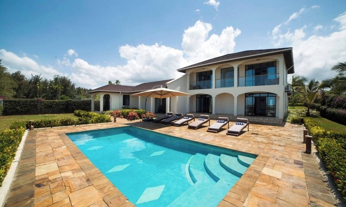 Marumbi Villa | Luxury Beachfront Bliss Awaits in Zanzibar