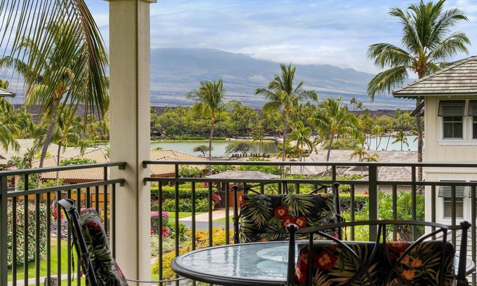 Waikoloa Condo | Luxury Beachfront Condo with AC, Beach Access and Resort Amenities