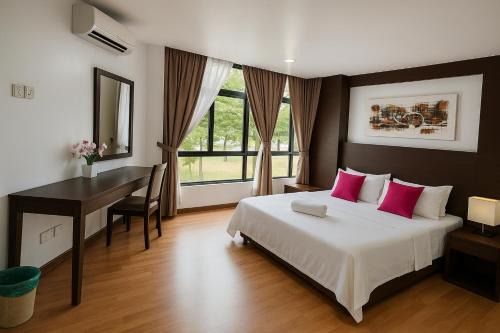 Balok Apartment | Luxury Beachfront Apt - Samsuria Beach View Resort