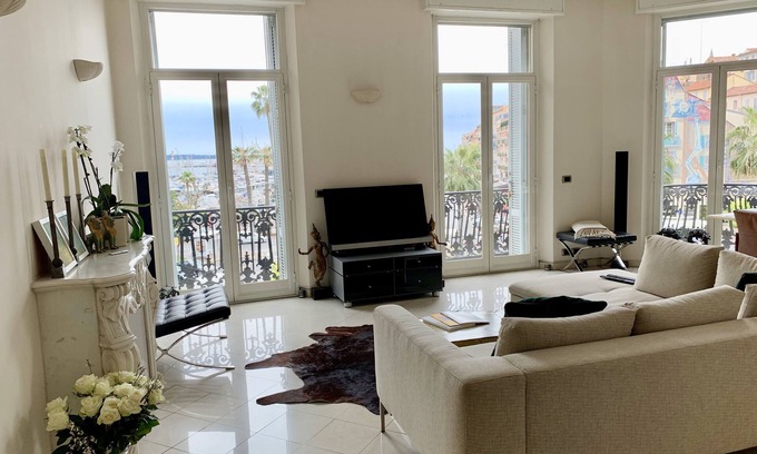 Le Suquet Apartment | Luxury Boutique Apartment - stunning view - old port