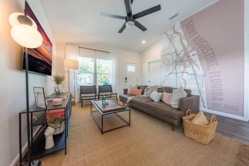 St. Augustine House | Luxury Bungalow in STA Pet friendly