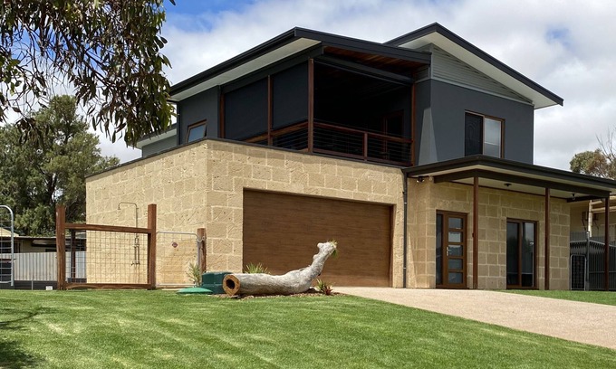 Sellicks Beach House | Luxury BY THE Beach