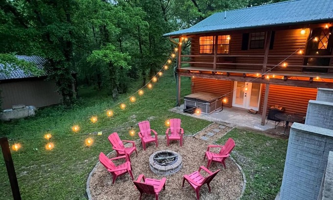 Cape Fair Cabin | Luxury Cabin @ Table Rock Lake - Private & Serene! Minutes from the Attractions!
