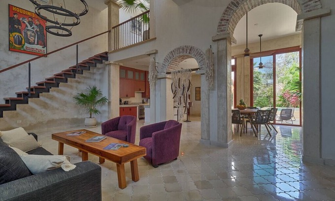 Barrio de Santiago House | Luxury Casa Lourdes in Merida, Centro