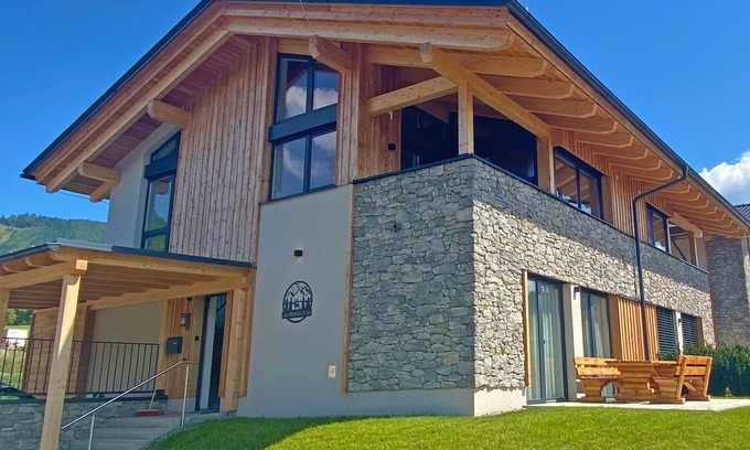 Sankt Lambrecht House | Luxury chalet Alpenglück with sauna at ski slope